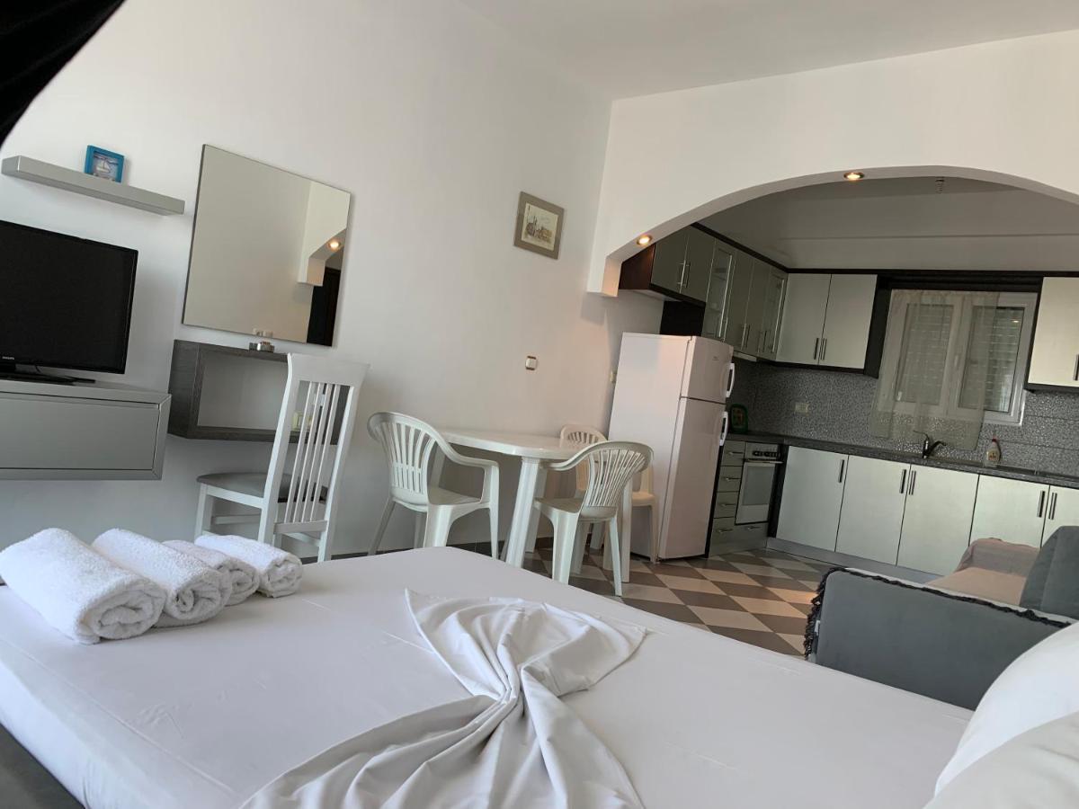 Henardi Apartments Εξαμίλιο Εξωτερικό φωτογραφία